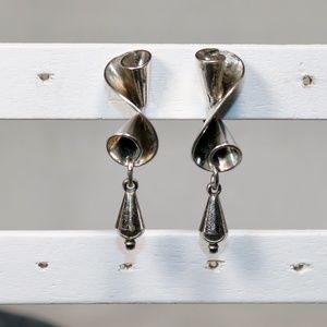 vintage costume jewelry barclay silver tone screw back earrings